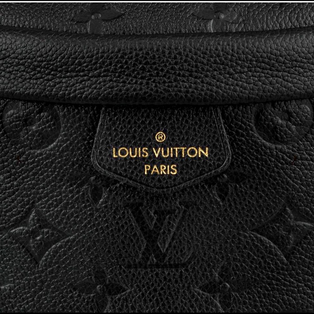 Louis Vuitton AUTHENTIC black monogram Fanny pack.Excellent condition!Worn once!